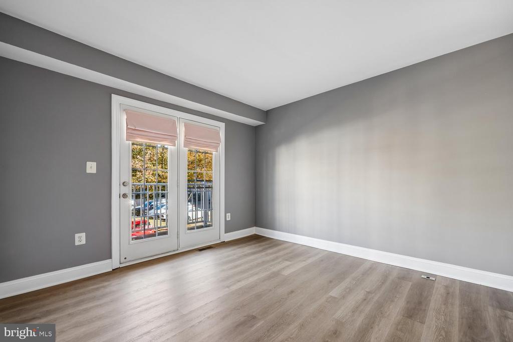 104 BUCKSFIELD ROAD Unit: 104