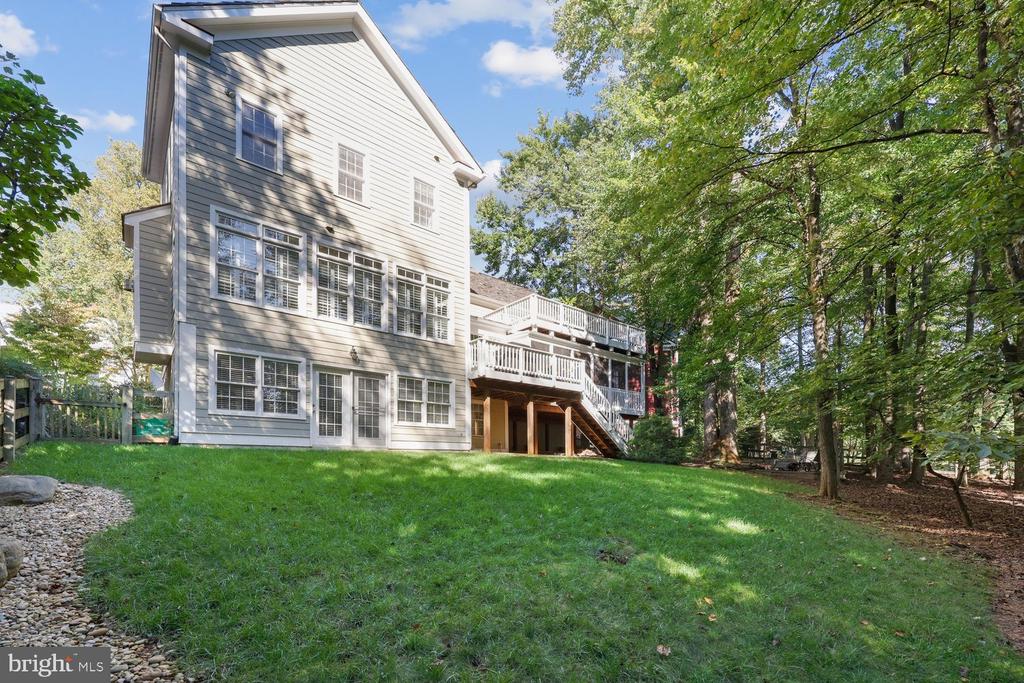 132 TREEHAVEN STREET