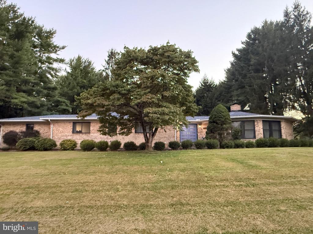 14852 MOCKINGBIRD DRIVE