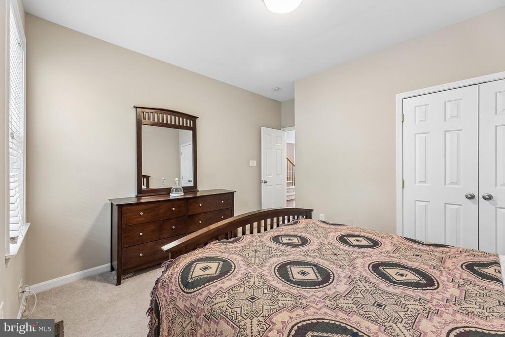 12106 QUICK FOX LANE