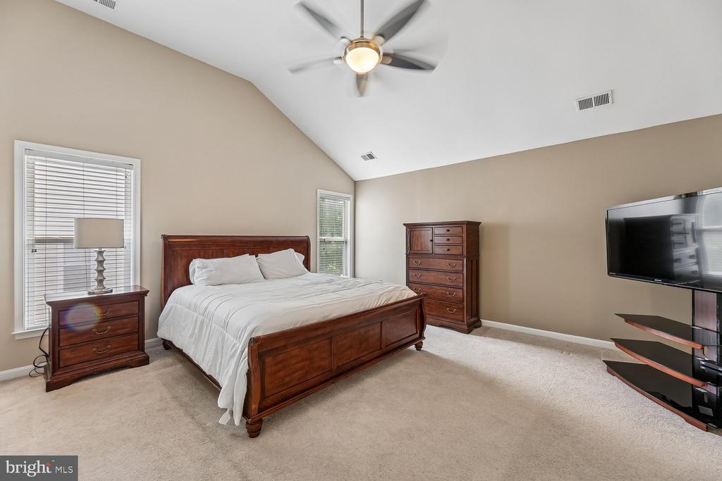 12106 QUICK FOX LANE