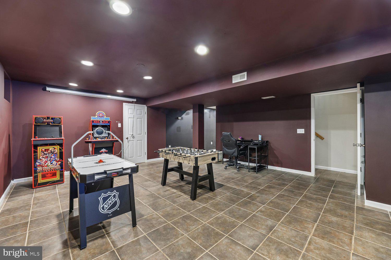 12106 QUICK FOX LANE