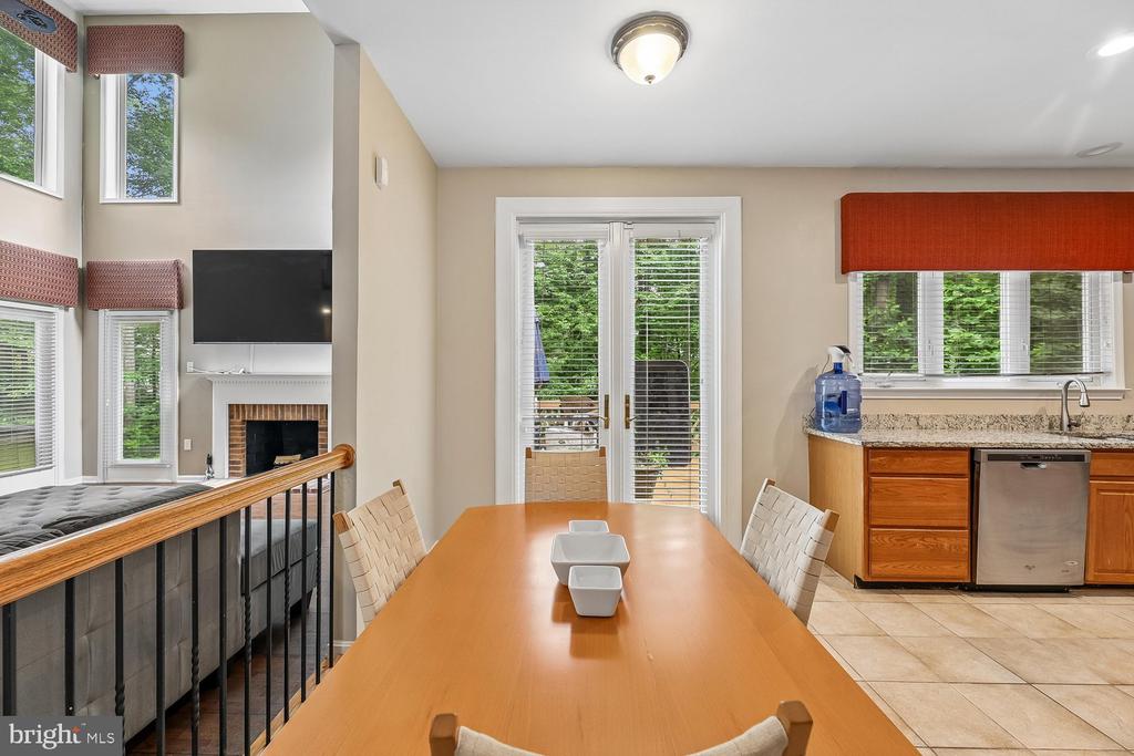 12106 QUICK FOX LANE