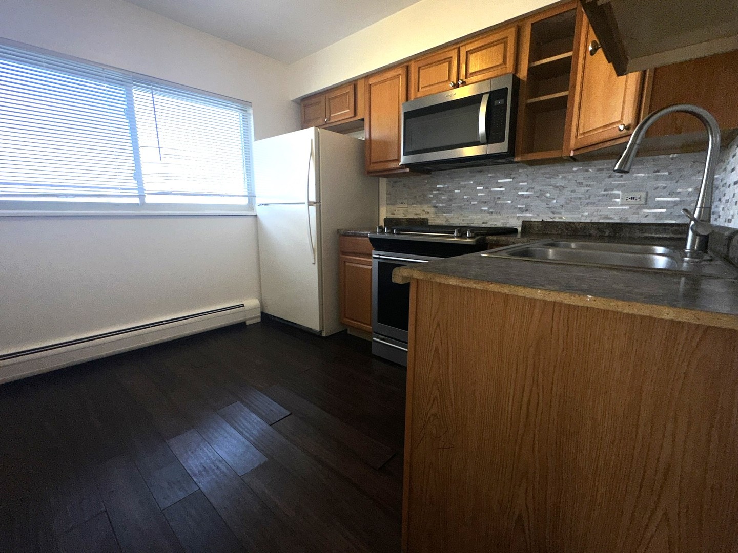 670 Marilyn Avenue Unit: 206