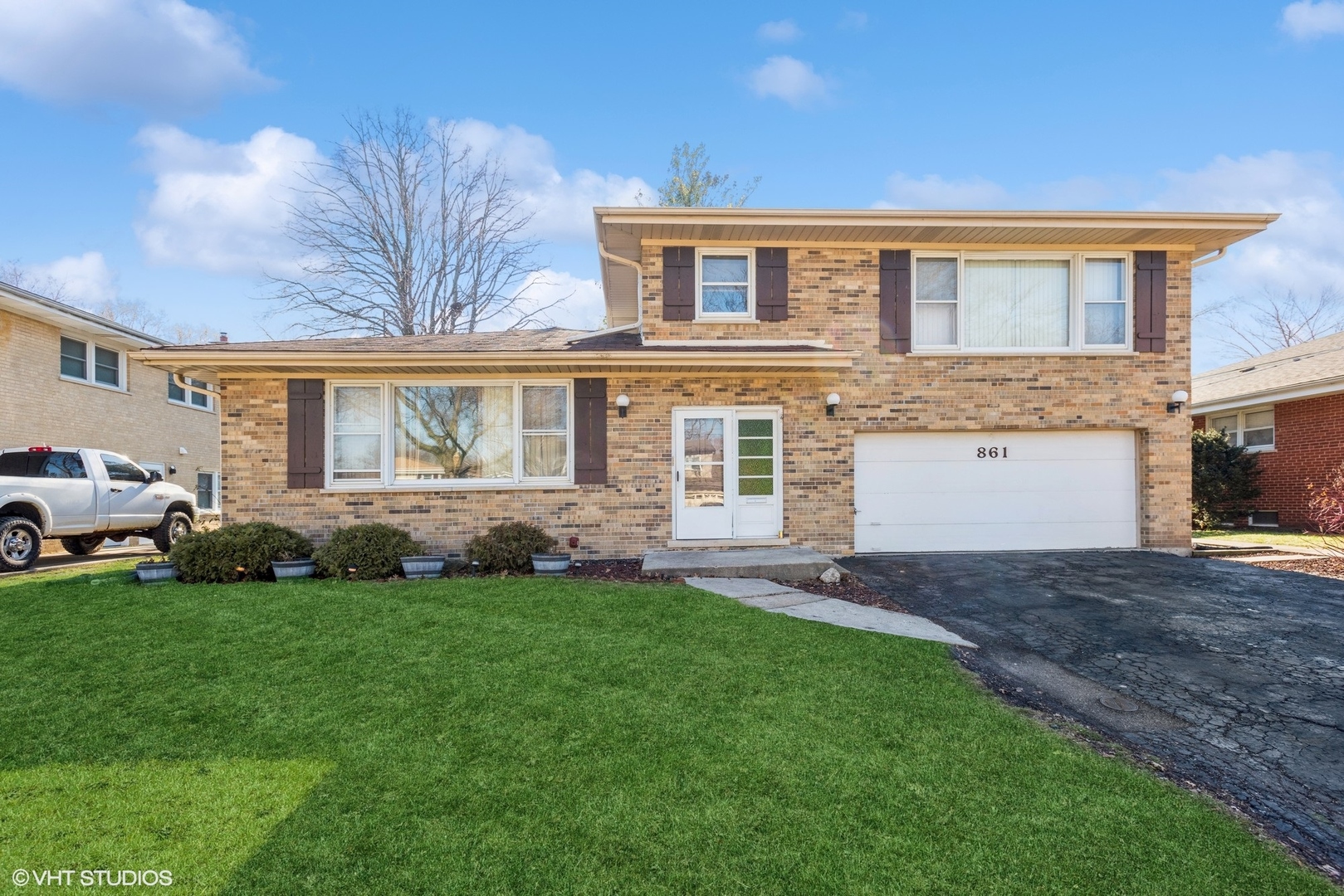 861 W Heritage Drive