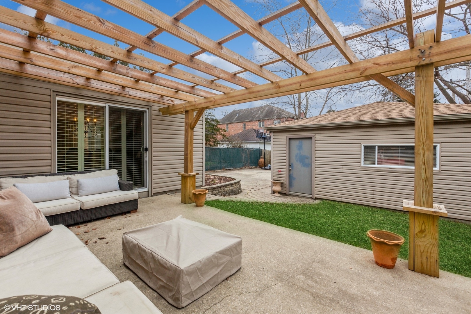 276 W Saint Charles Road