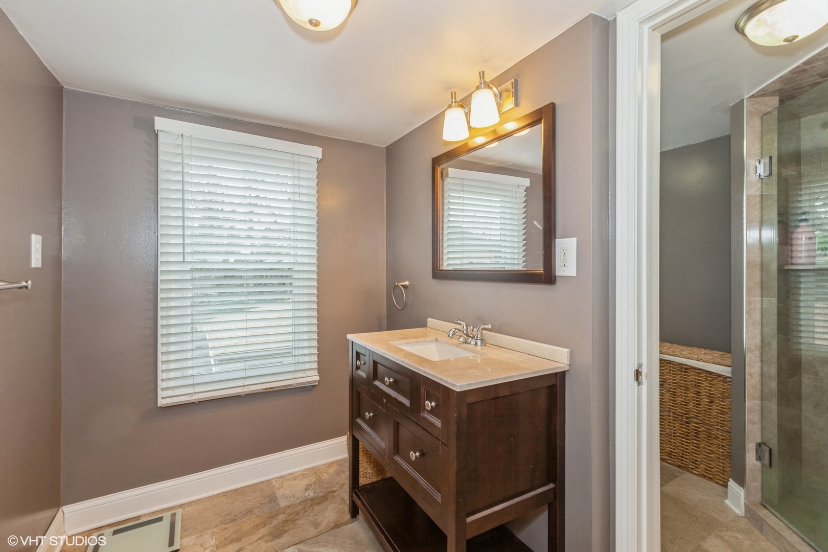 276 W Saint Charles Road