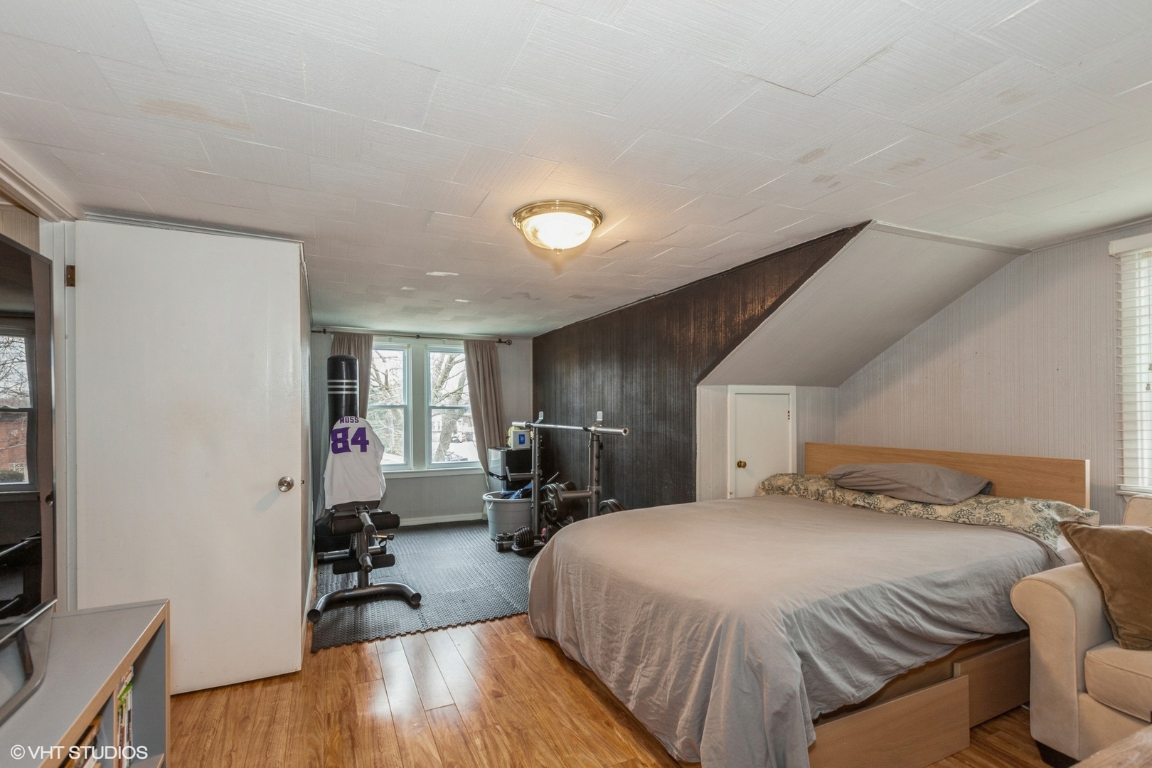 276 W Saint Charles Road