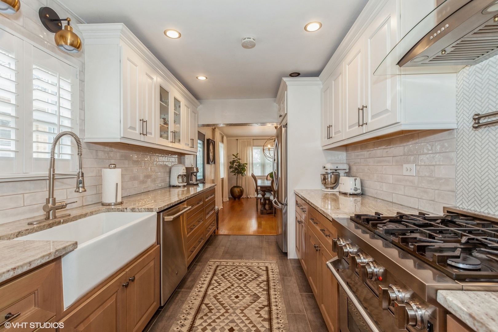 276 W Saint Charles Road