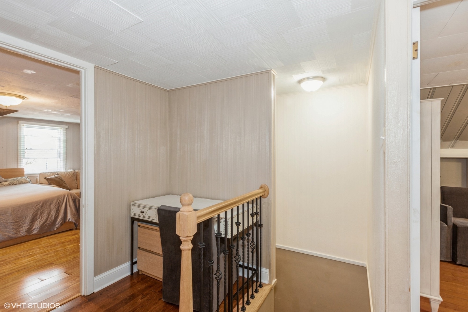 276 W Saint Charles Road