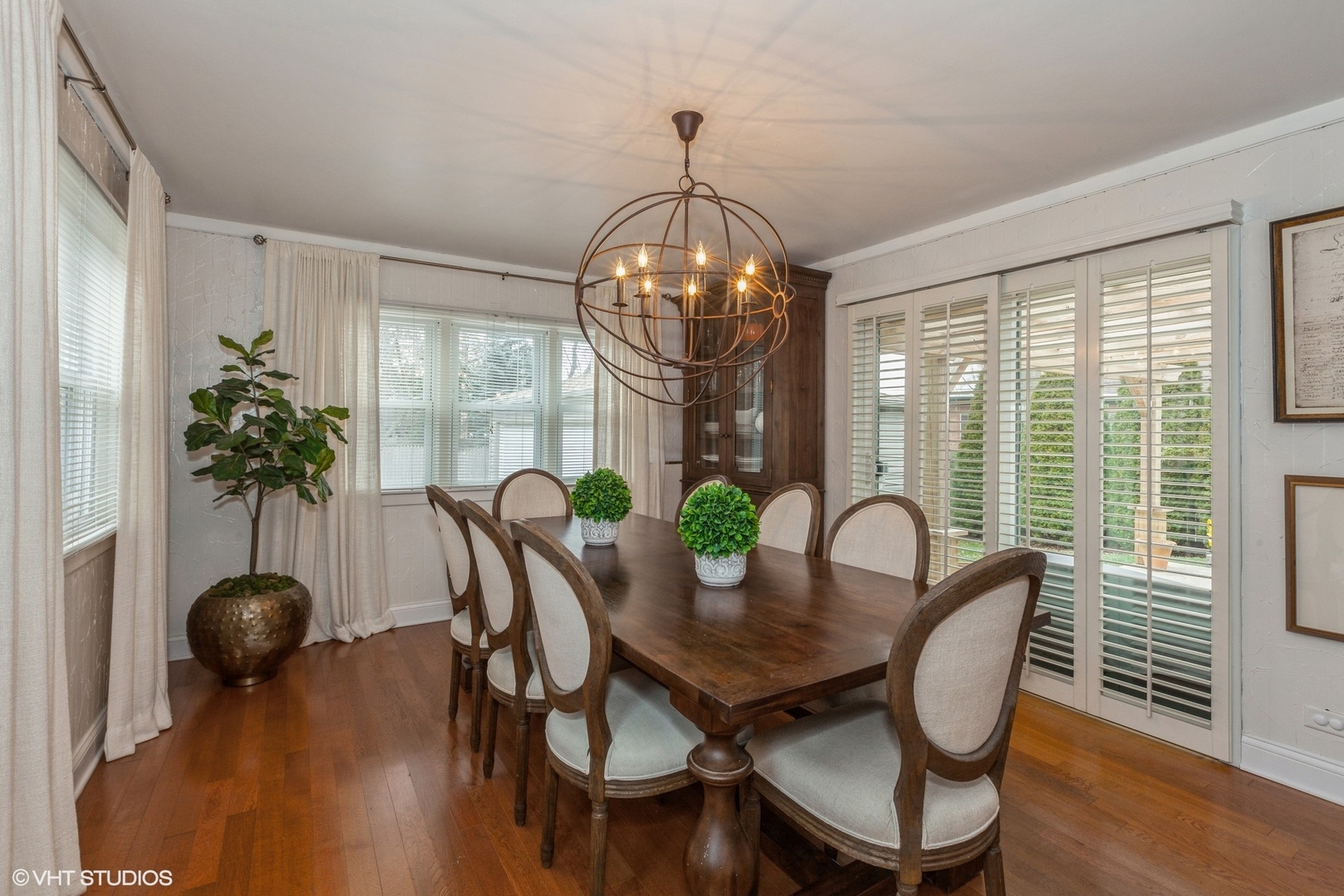 276 W Saint Charles Road