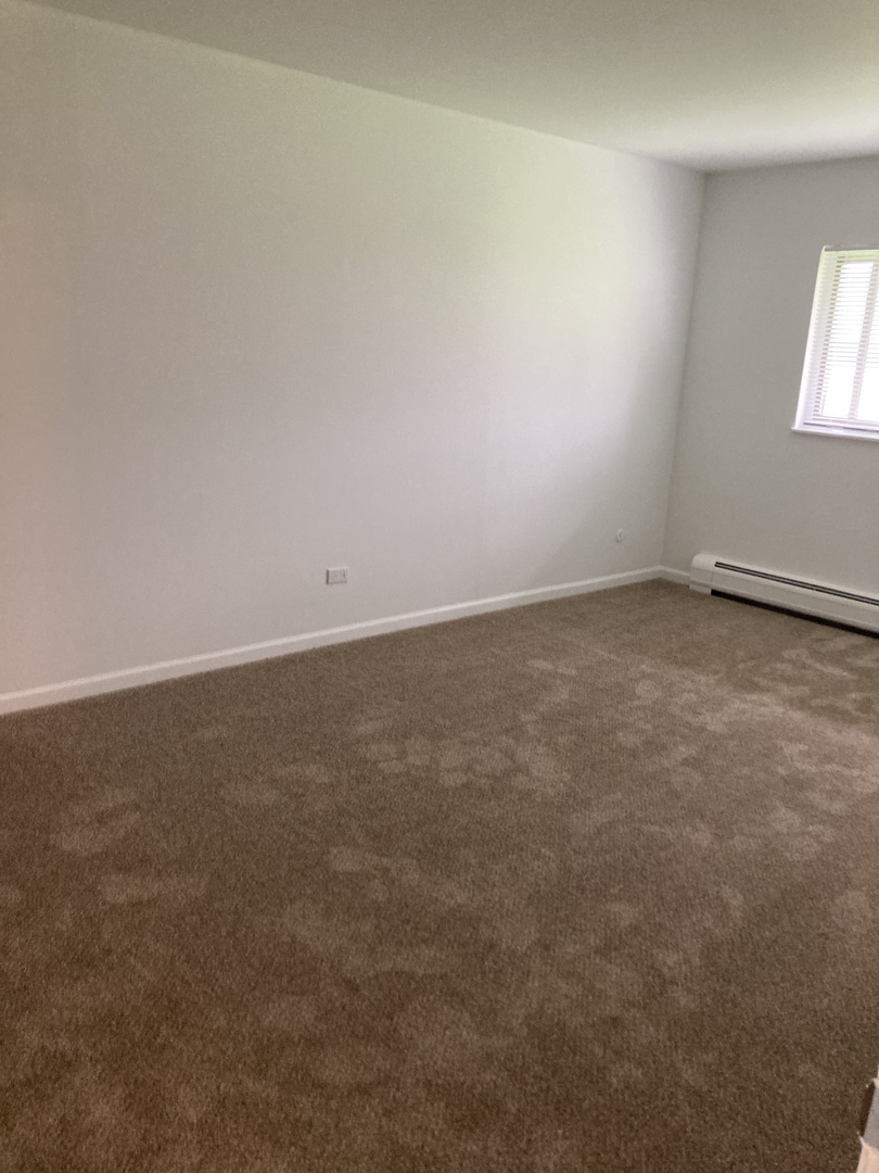 670 MARILYN Avenue Unit: 206