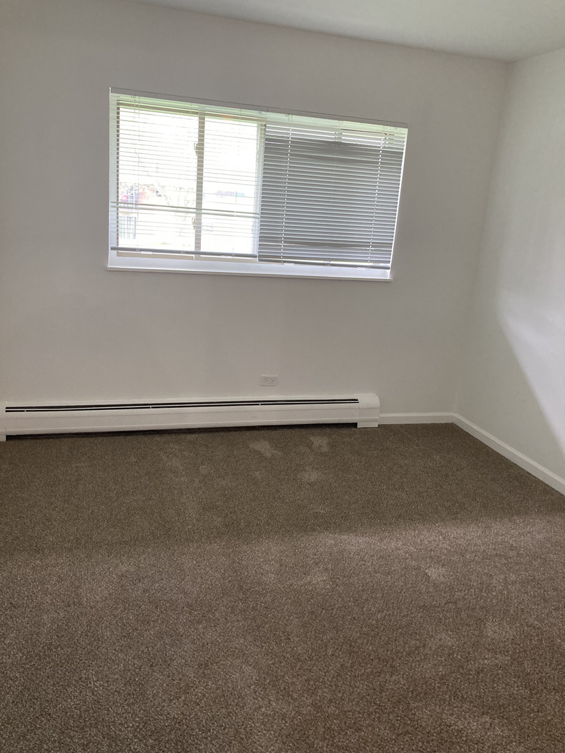 670 MARILYN Avenue Unit: 206