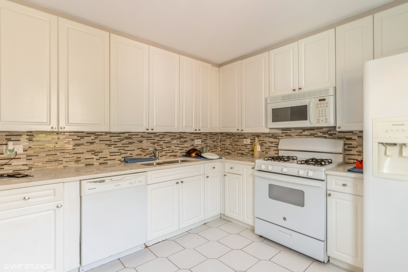 8671 Josephine Street Unit: D