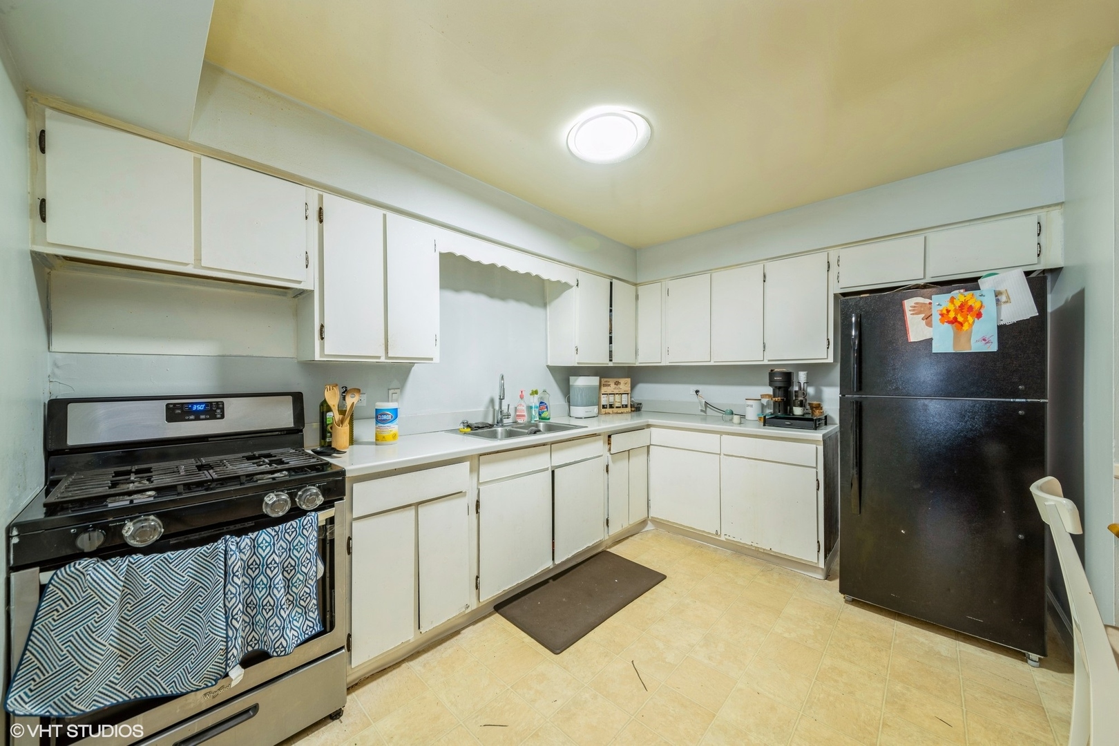 215 S Hale Street Unit: 4B