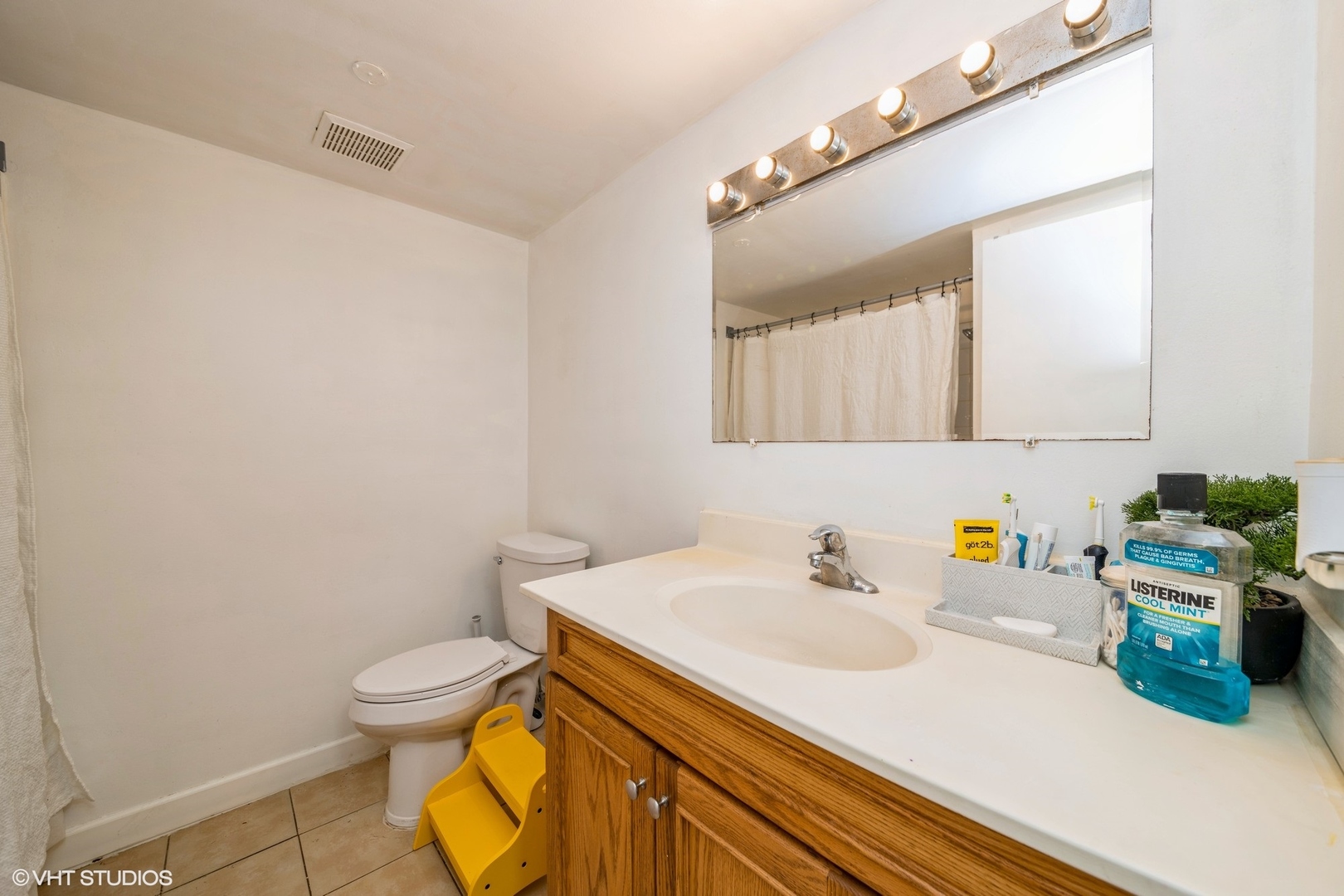 215 S Hale Street Unit: 4B