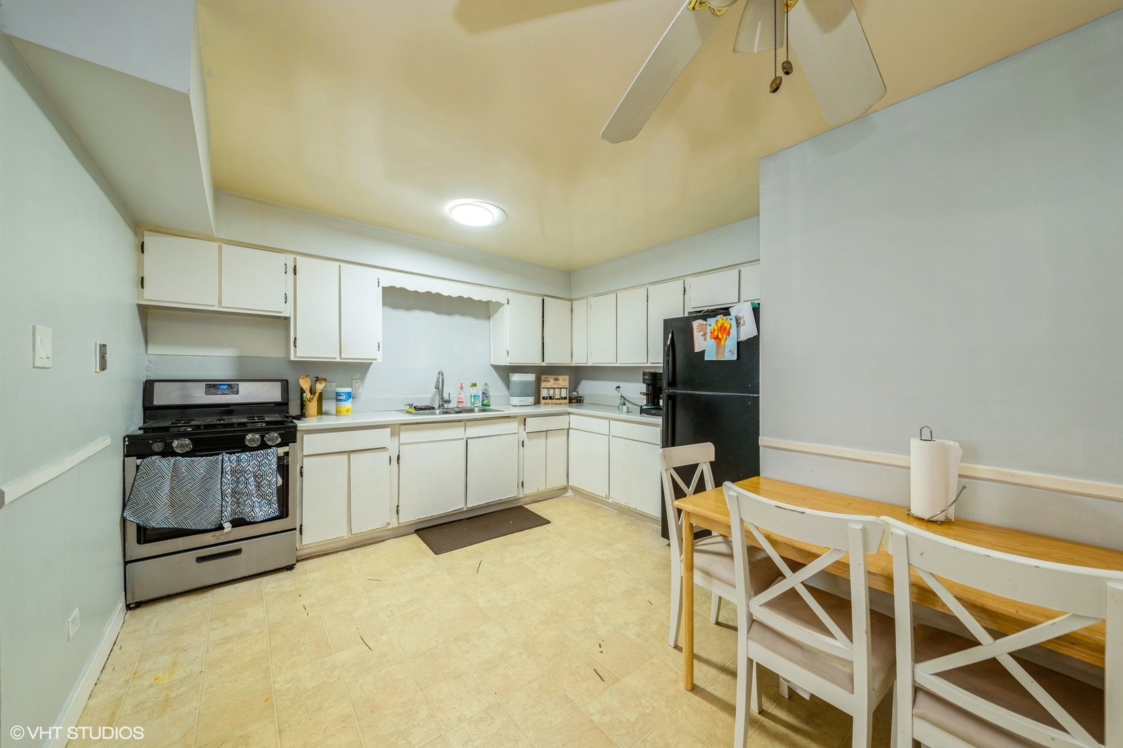 215 S Hale Street Unit: 4B