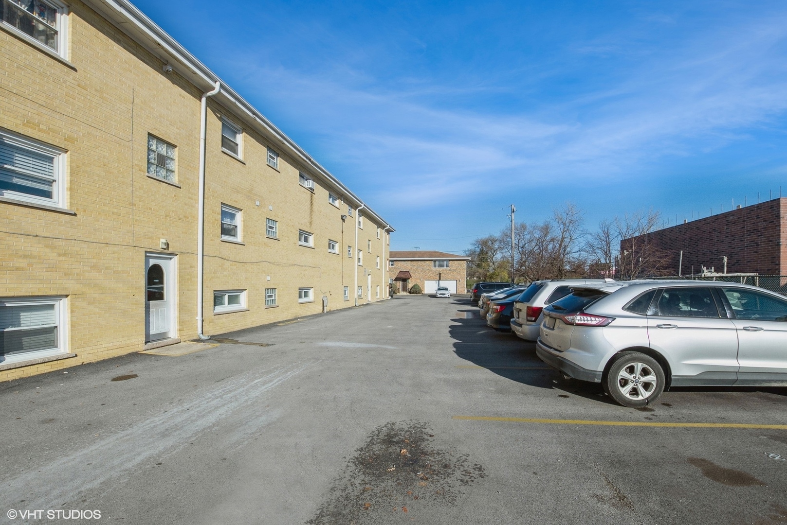 6630 W 95th Street Unit: 3A