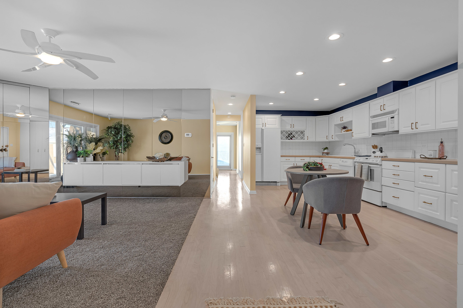 1328 S New Wilke Road Unit: 2C