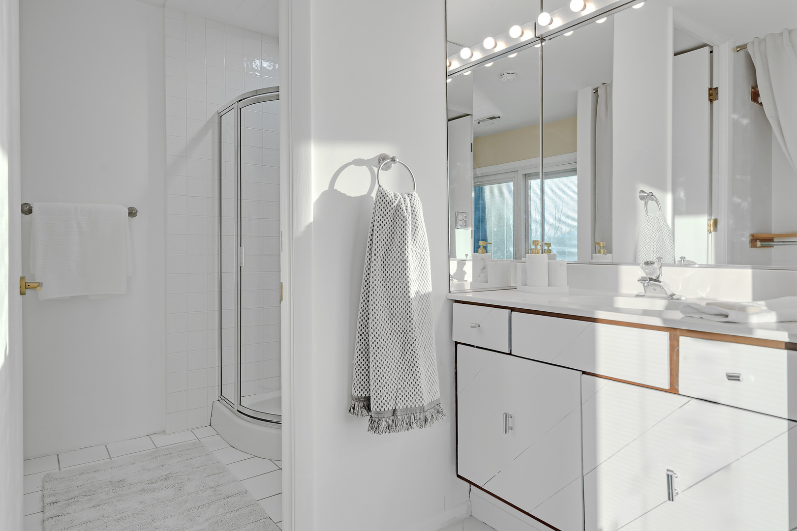 1328 S New Wilke Road Unit: 2C