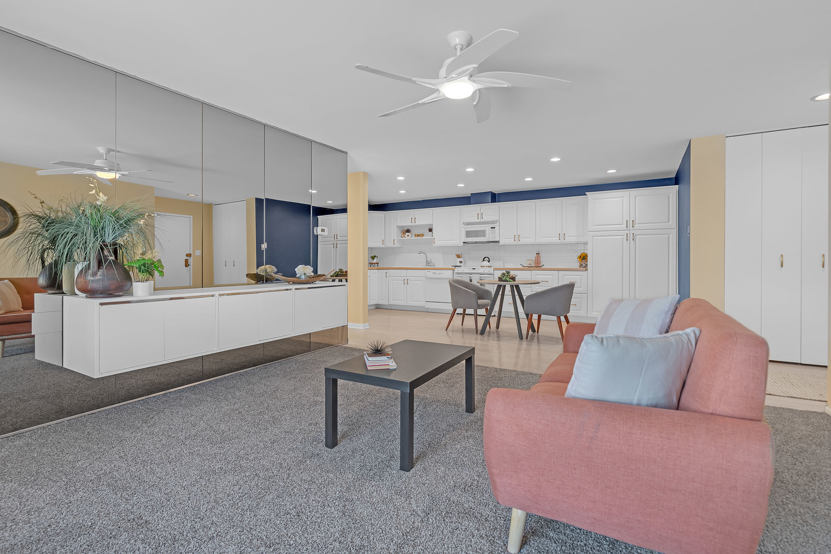 1328 S New Wilke Road Unit: 2C