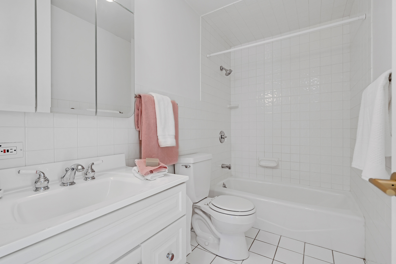 1328 S New Wilke Road Unit: 2C