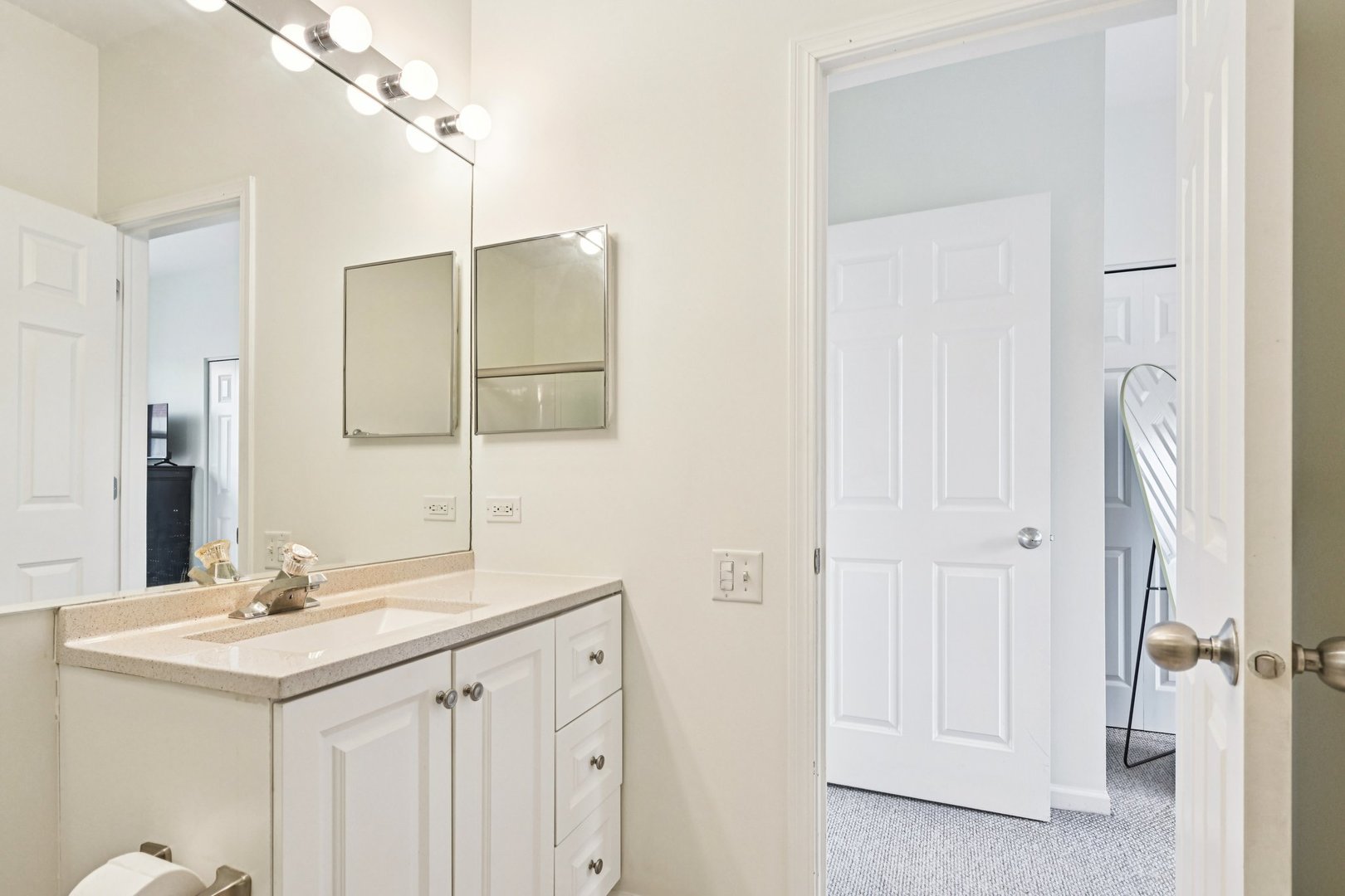 7511 Brown Avenue Unit: N