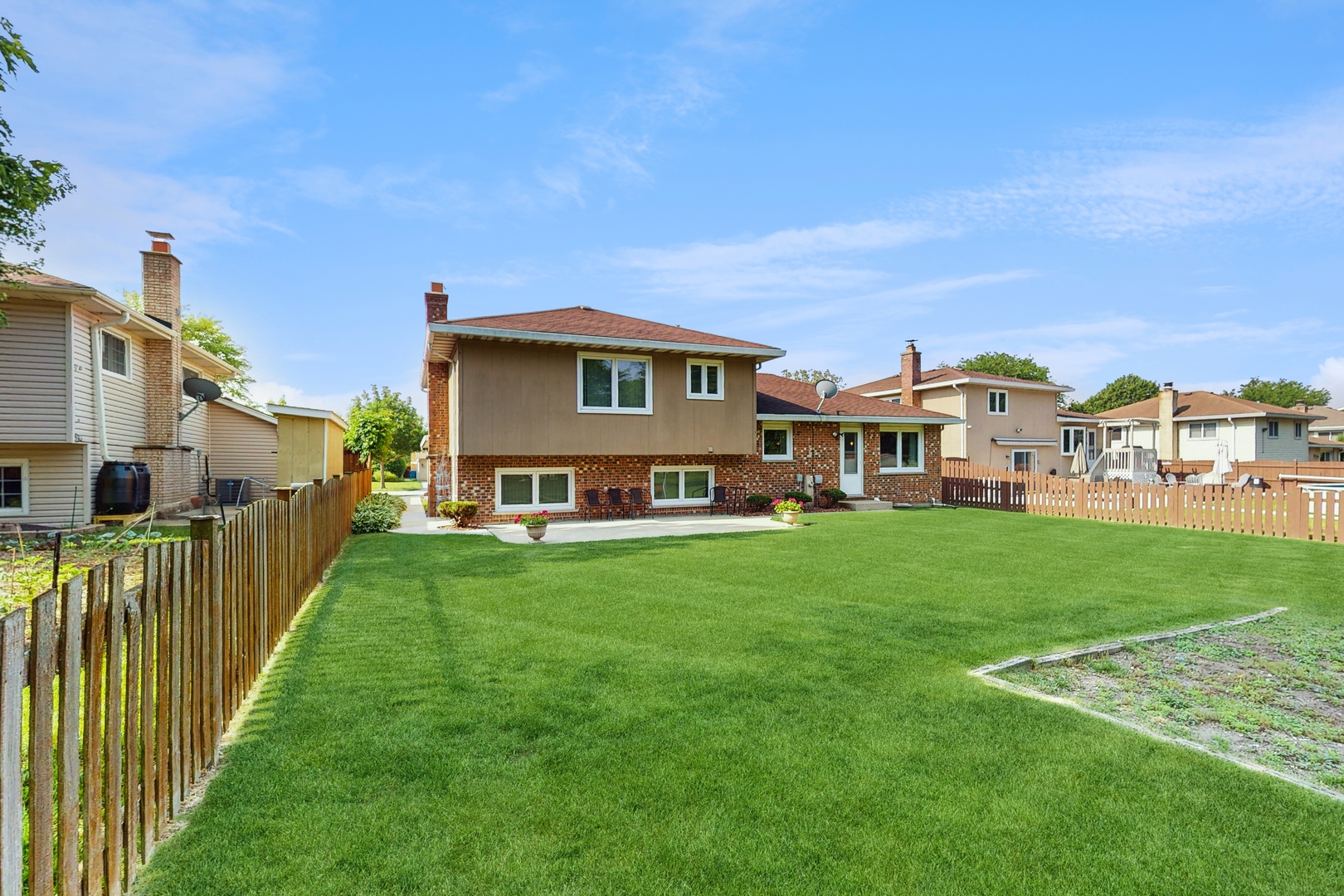 1510 W Goldengate Drive