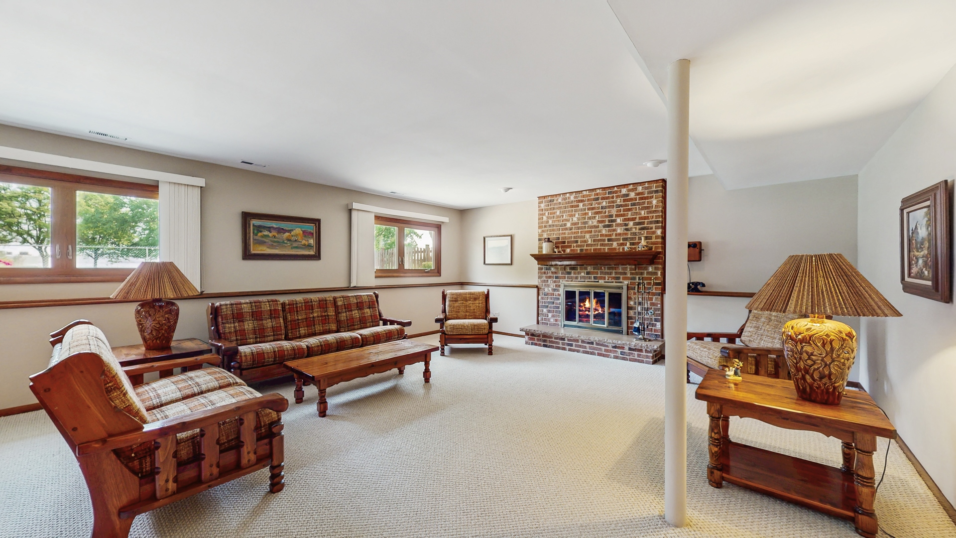 1510 W Goldengate Drive