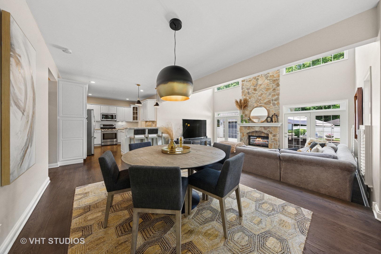 128 W Windsor Avenue