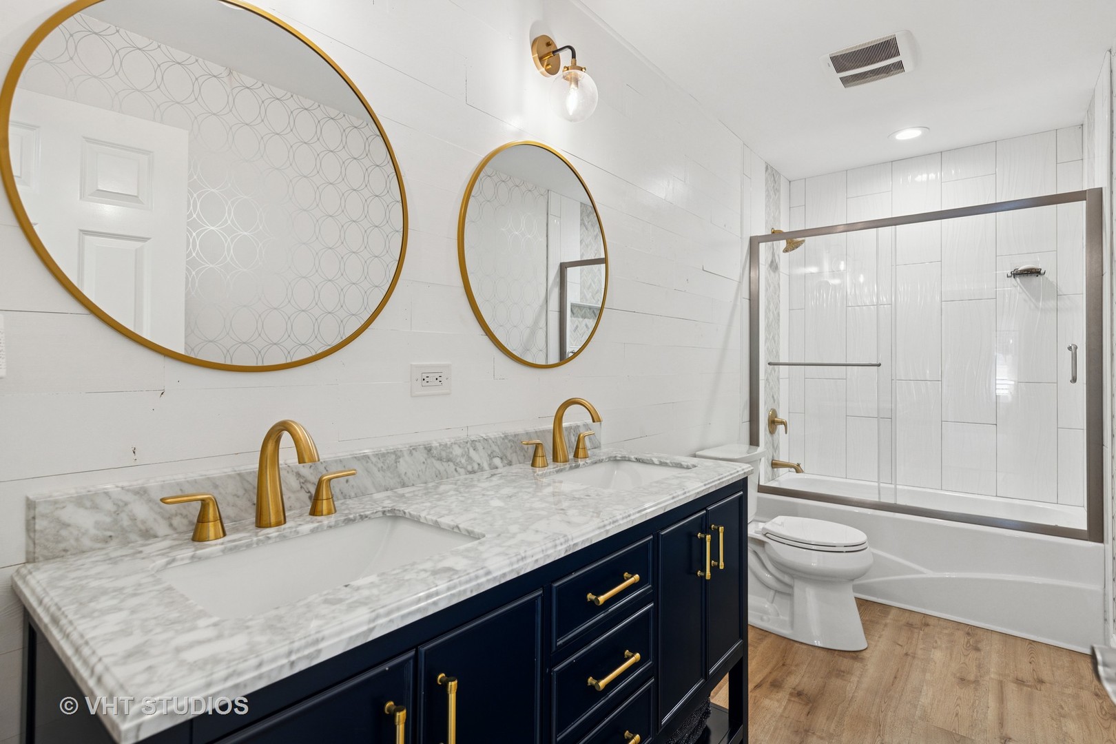 128 W Windsor Avenue