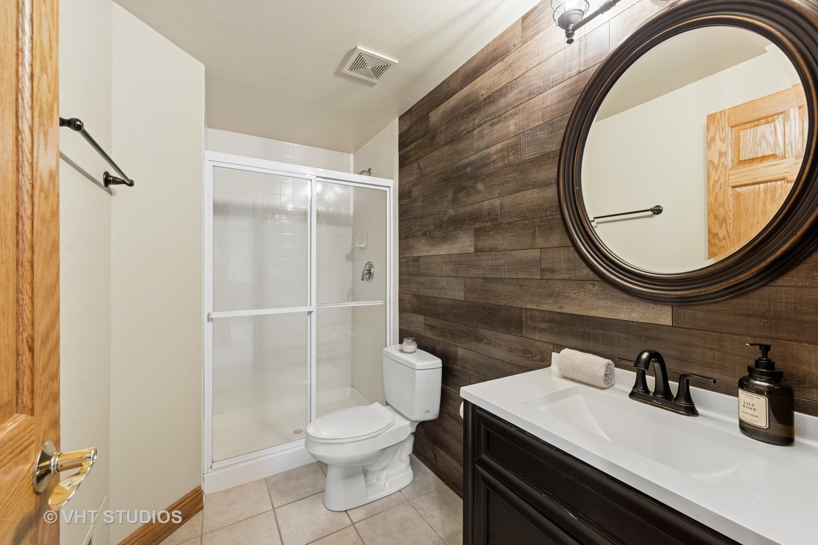 128 W Windsor Avenue