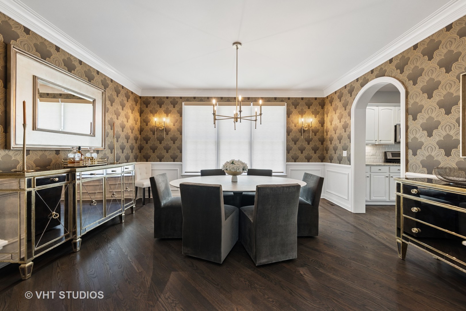 128 W Windsor Avenue