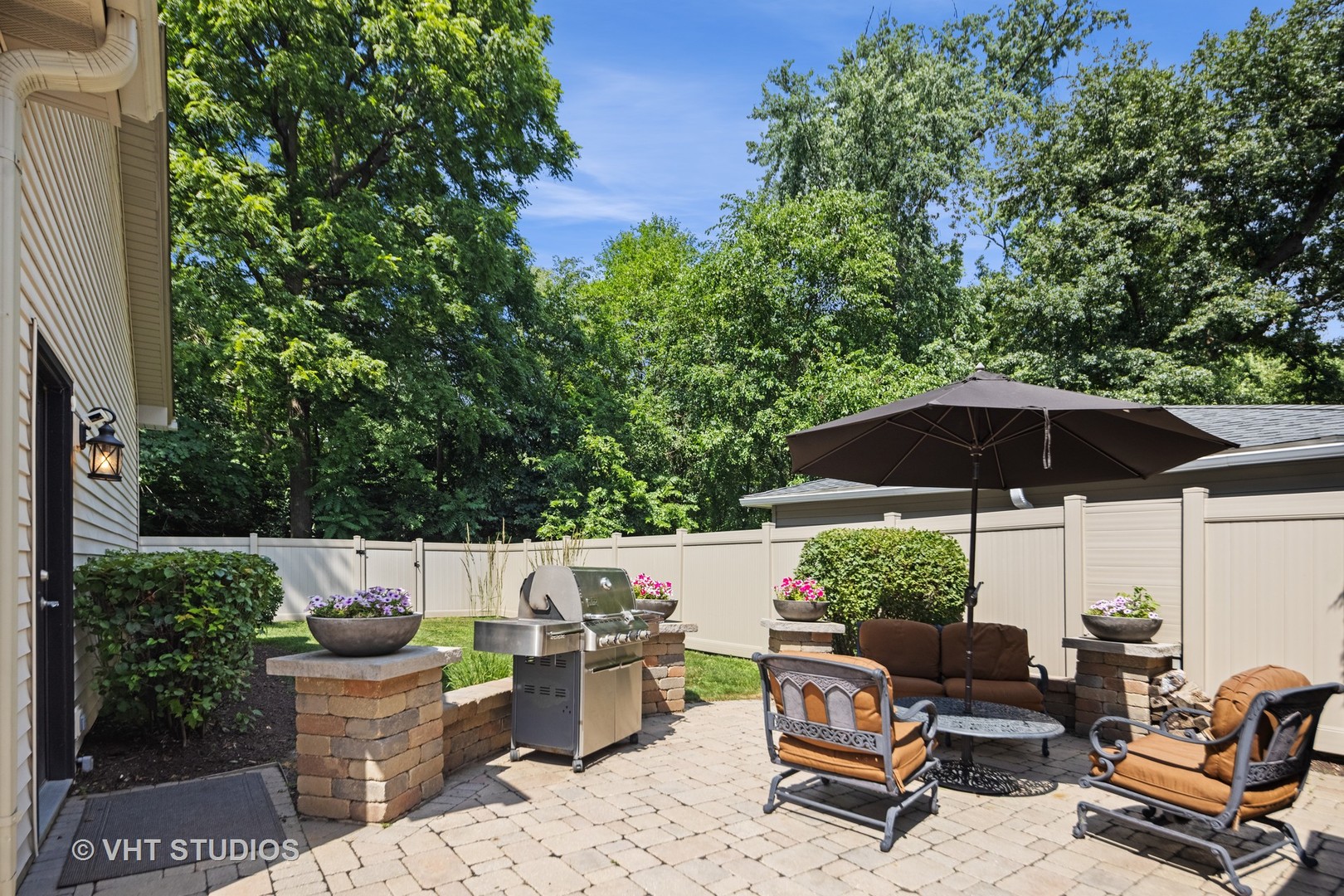 128 W Windsor Avenue