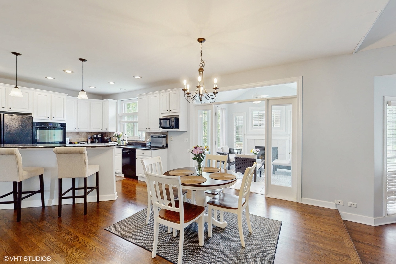 3432 Redwing Drive