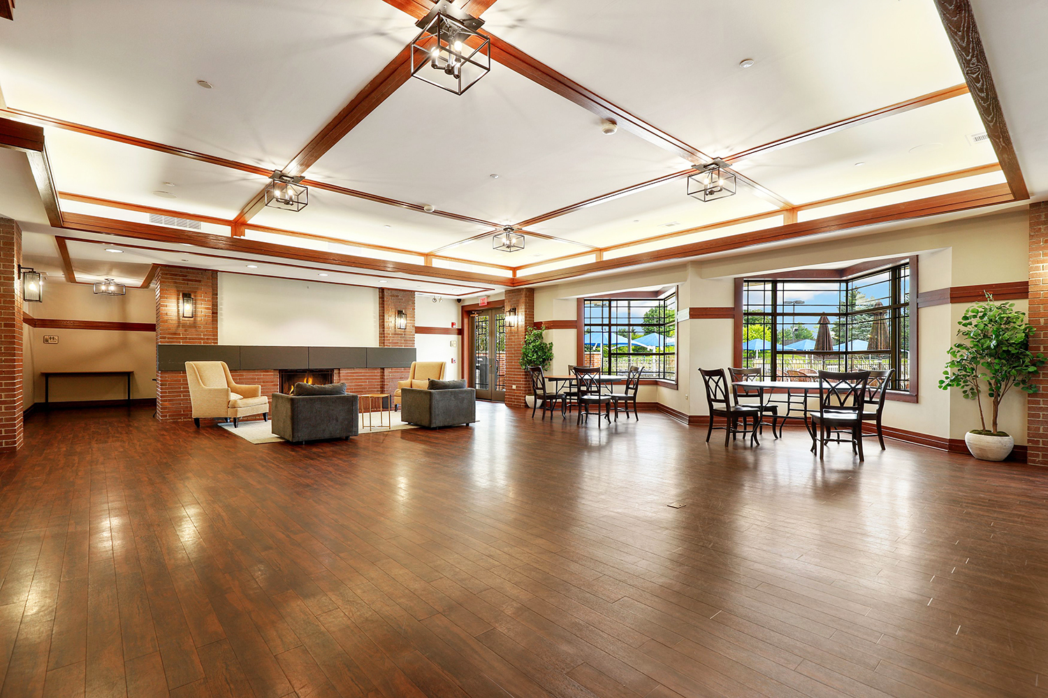 3432 Redwing Drive