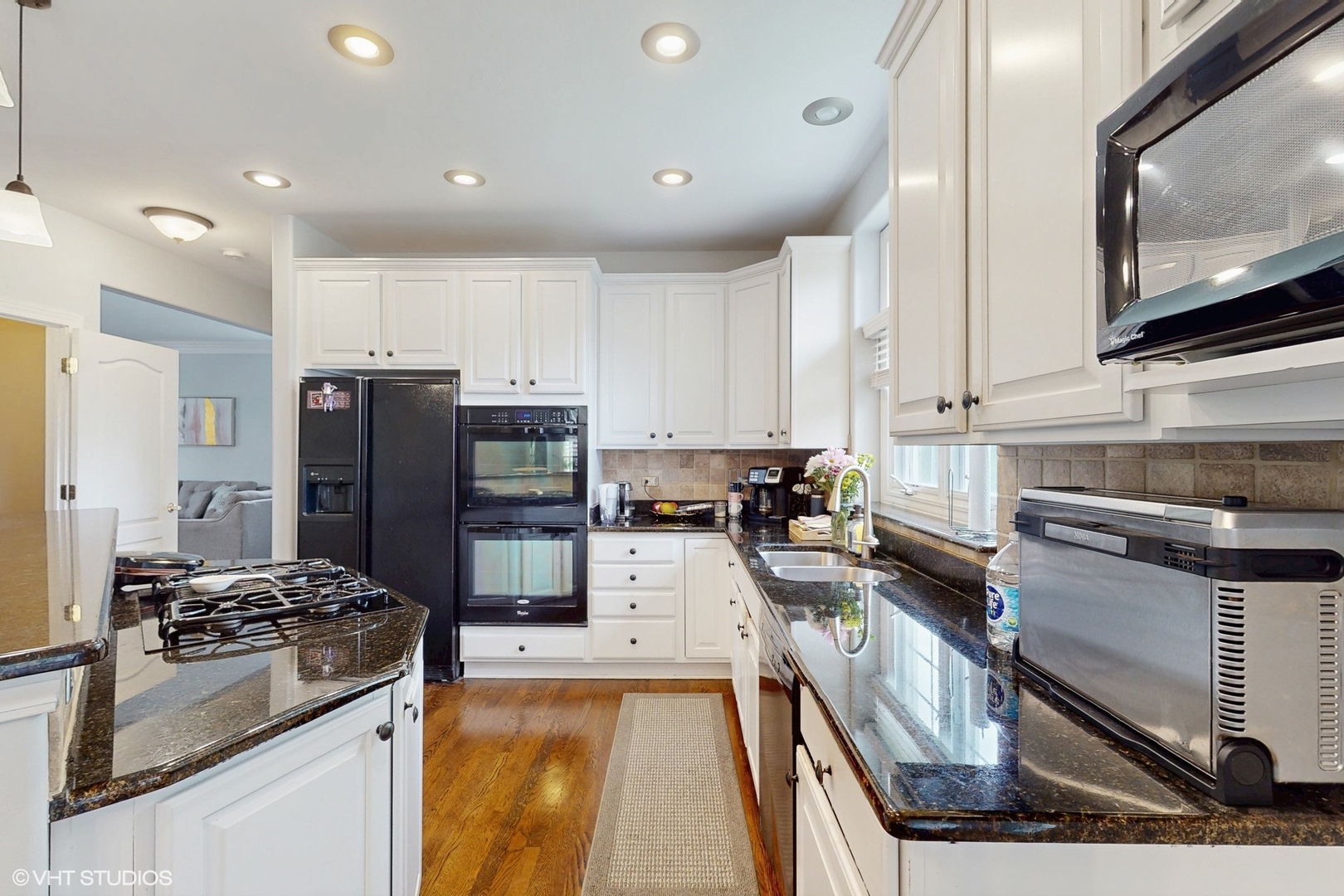 3432 Redwing Drive