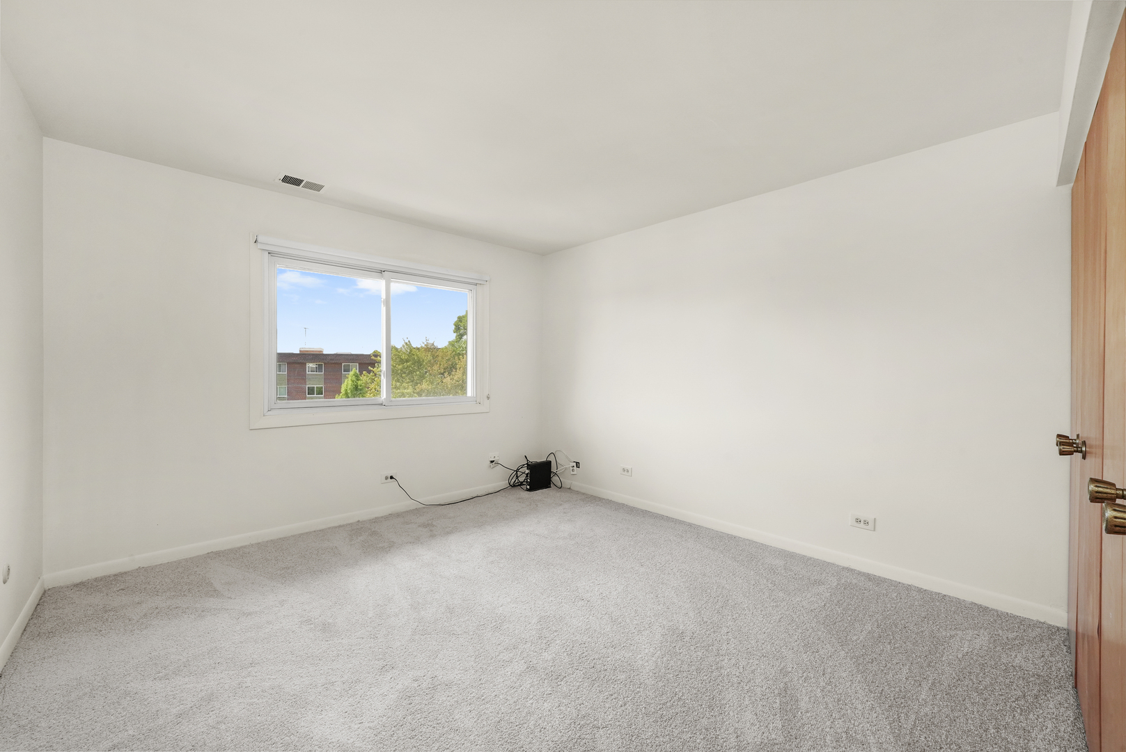 1025 S Fernandez Avenue Unit: 4C