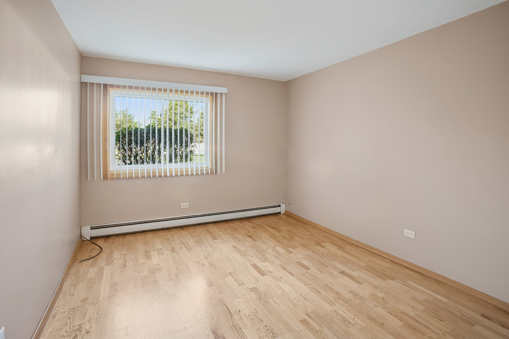 725 W Dempster Street Unit: 101