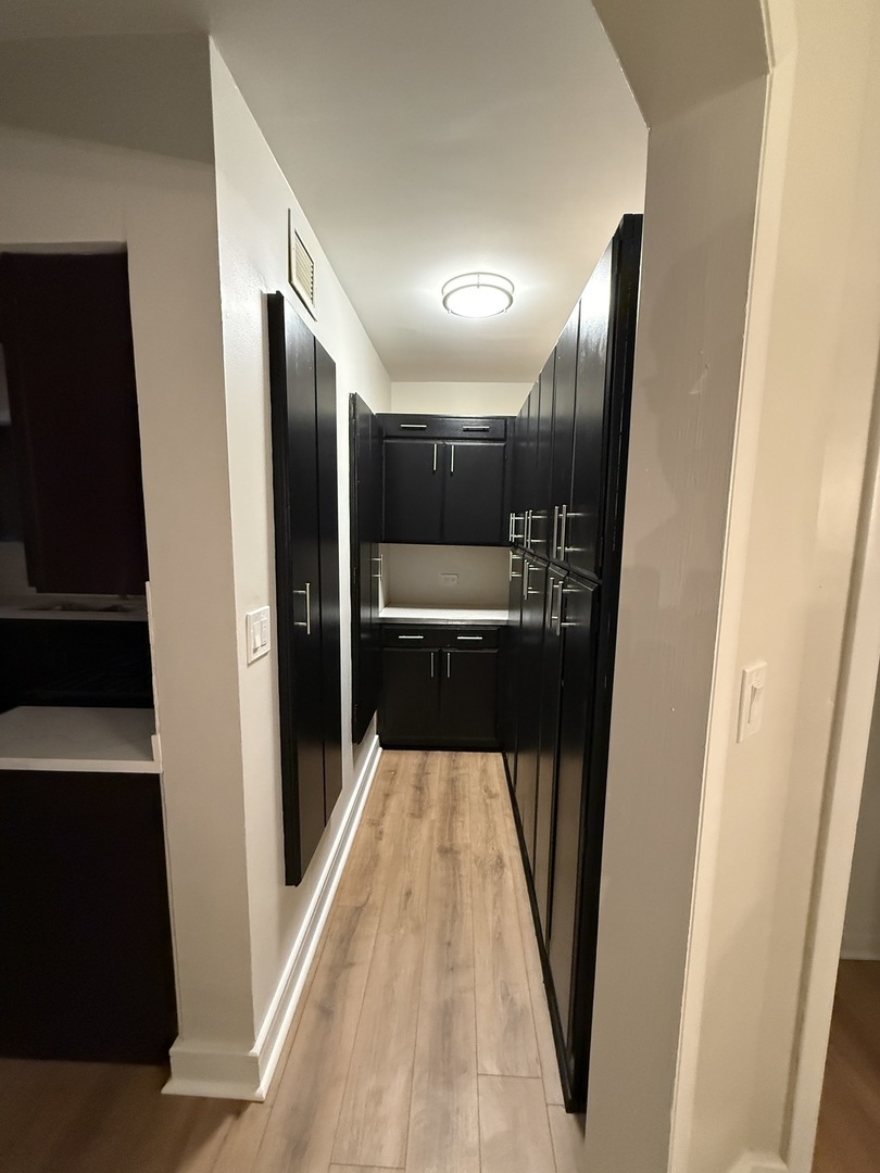 2435 N 76th Court Unit: 2w