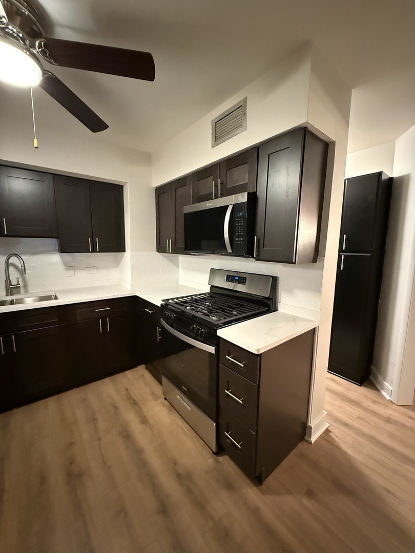 2435 N 76th Court Unit: 2w