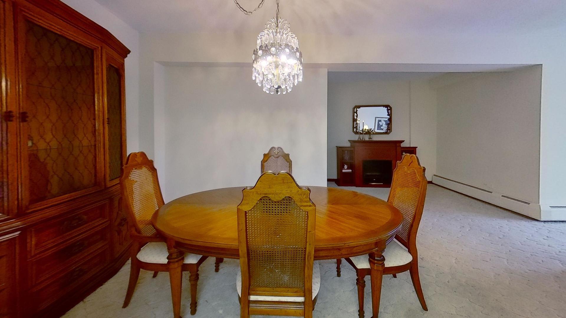 2211 S Stewart Avenue Unit: 3D