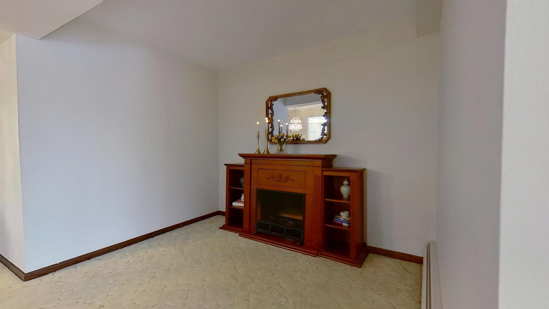 2211 S Stewart Avenue Unit: 3D