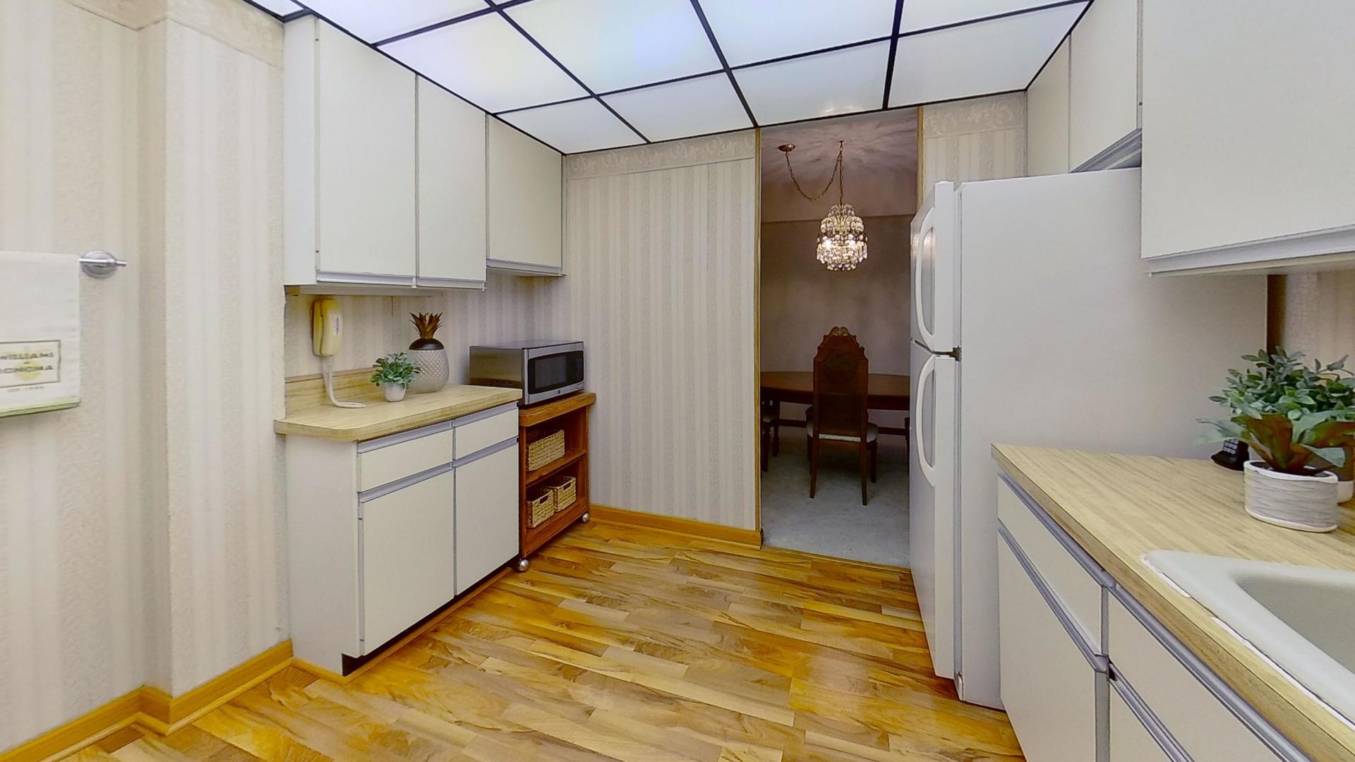 2211 S Stewart Avenue Unit: 3D