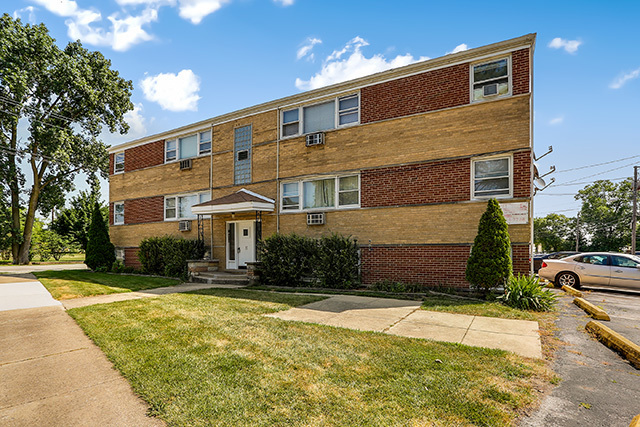 4353 Butterfield Road