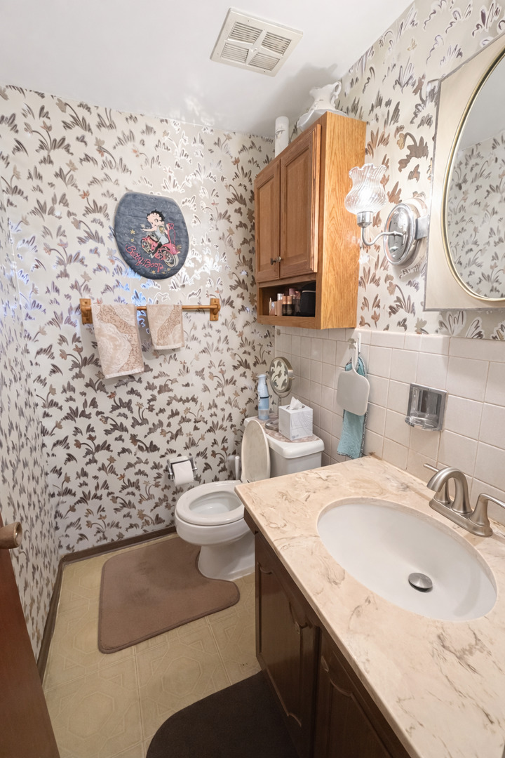 1320B Lore Lane Unit: 110