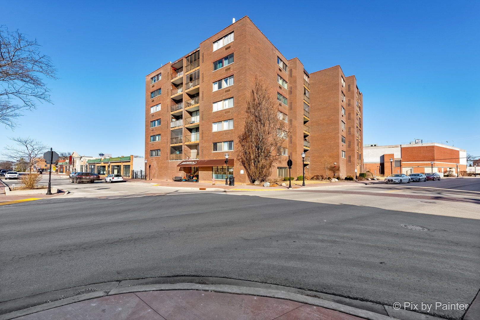 11 W Green Street Unit: 704