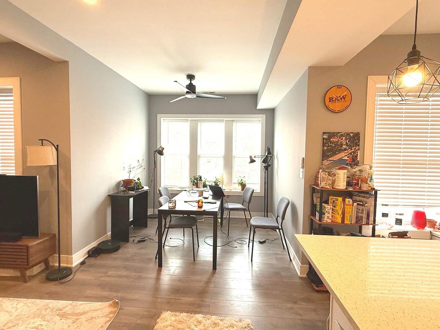 4925 N Albany Avenue