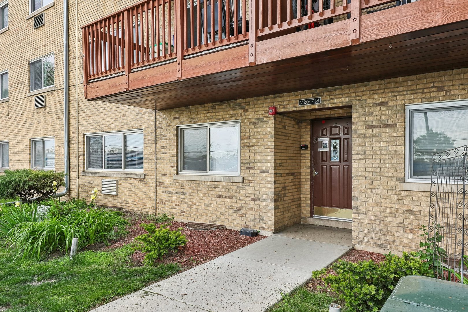 718 Dempster Street Unit: G106