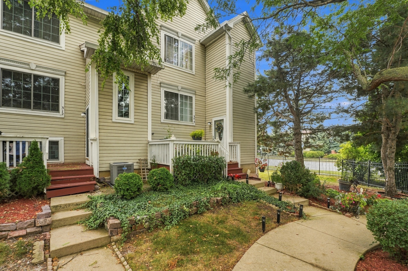 308 WINDCREST Court Unit: 308